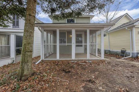 Photo of 81 5th Street, Lancaster, OH 43130 (MLS # 226001428)