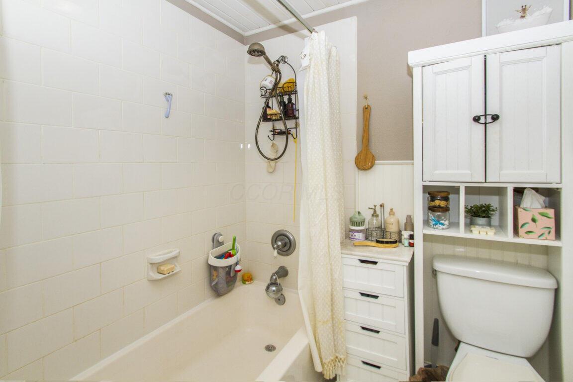 71 W Church Street, Pickerington, Ohio image 17