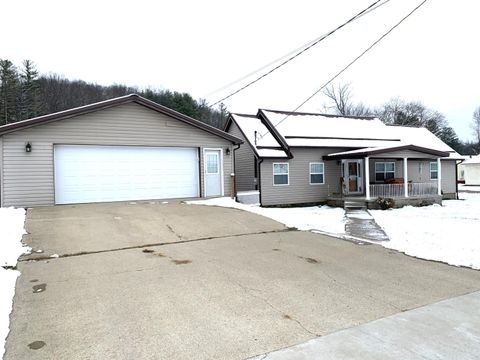 Tiny photo for 44438 Carbon Hill Buchtel Road, Nelsonville, OH 45764 (MLS # 225044817)