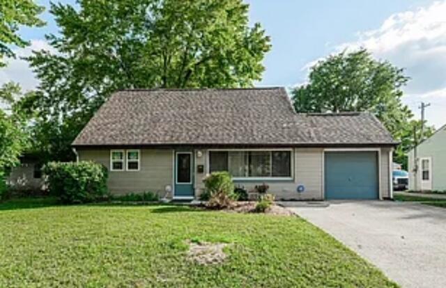 4649 Dundee Avenue, Columbus, Ohio image 1