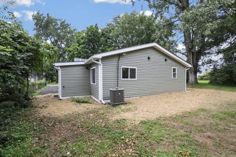 Tiny photo for 1240 Manor Drive, Columbus, OH 43232 (MLS # 226030002)