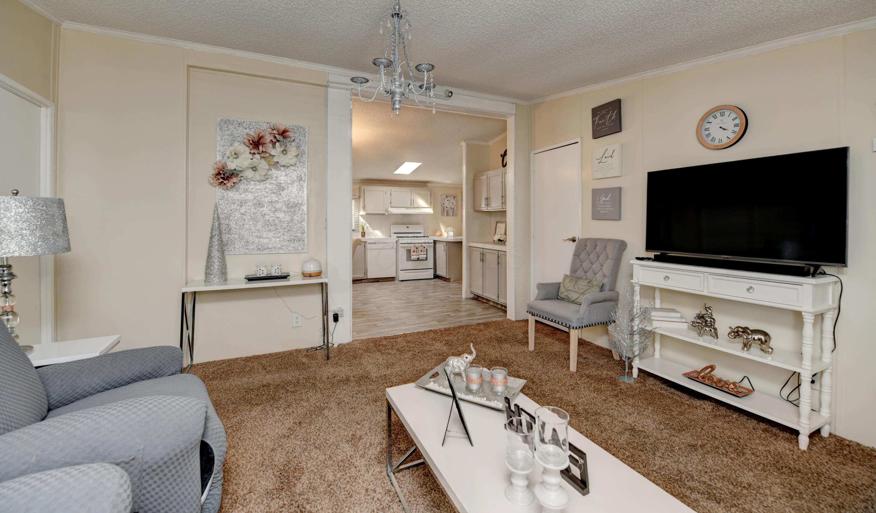 2011 Bluffstone Court, Grove City, Ohio image 4