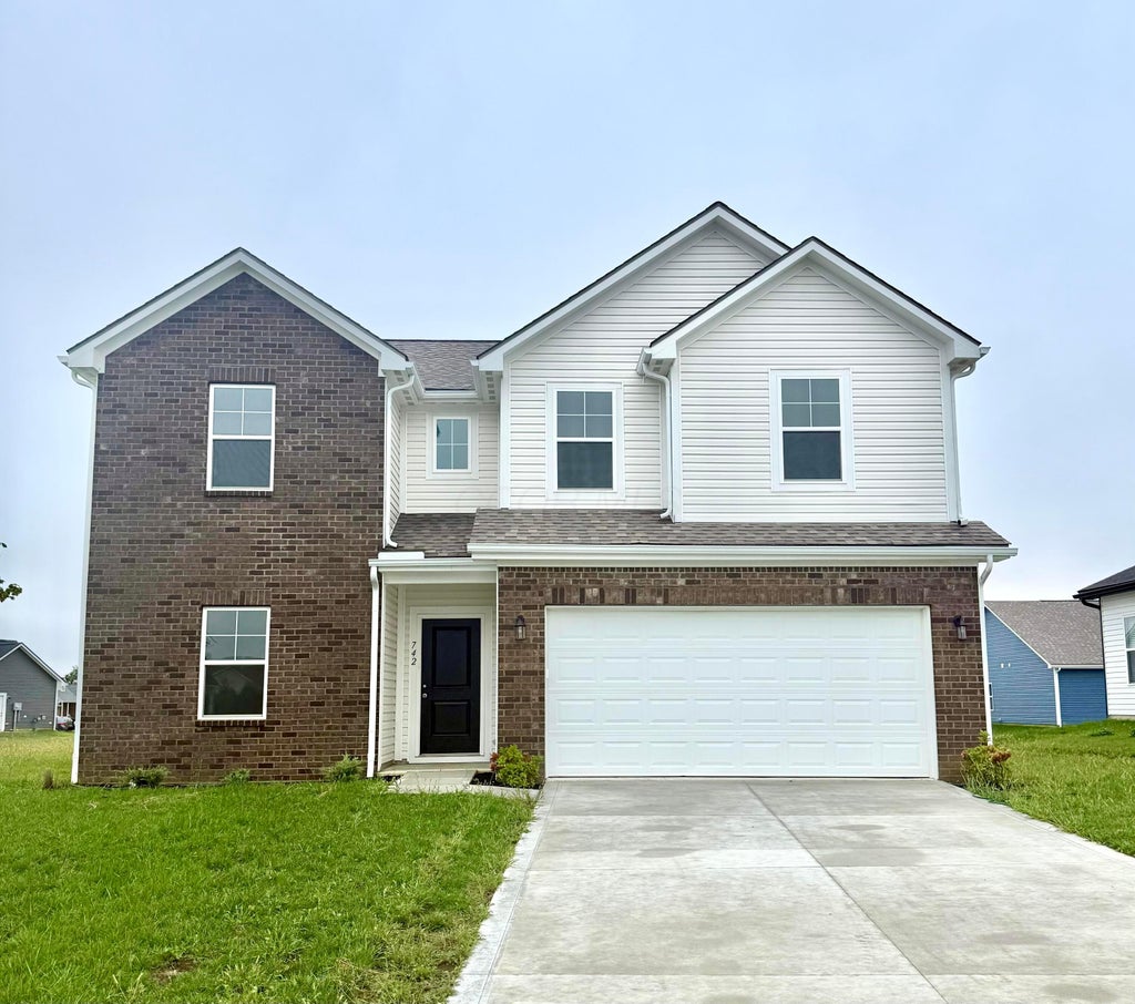 Photo of 742 Bishop Place, Washington Court House, OH 43160 (MLS # 226036003)