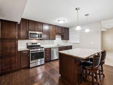 Tiny photo for 1717 Chestnut Farms Loop, Grove City, OH 43123 (MLS # 226039582)