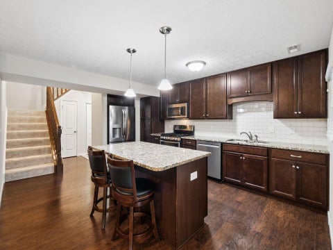 Tiny photo for 1717 Chestnut Farms Loop, Grove City, OH 43123 (MLS # 226039582)
