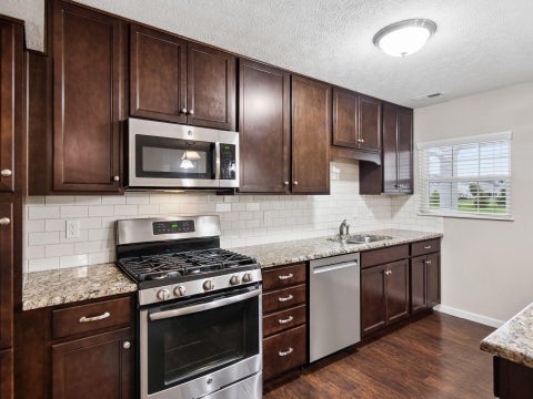 Tiny photo for 1717 Chestnut Farms Loop, Grove City, OH 43123 (MLS # 226039582)