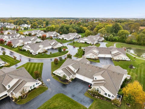 Tiny photo for 1717 Chestnut Farms Loop, Grove City, OH 43123 (MLS # 226039582)