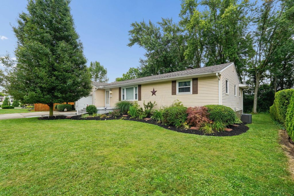Photo of 1909 N Columbus Street, Lancaster, OH 43130 (MLS # 226021680)