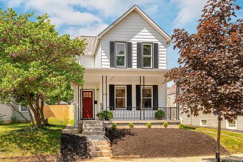Photo of 438 E Columbus Street, Columbus, OH 43206 (MLS # 226005984)