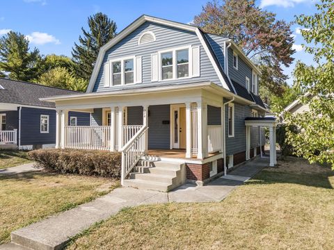 Tiny photo for 374 Acton Road, Columbus, OH 43214 (MLS # 226004400)