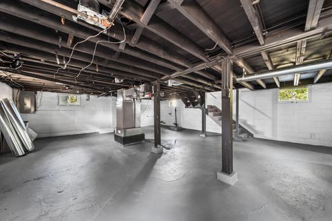 Tiny photo for 374 Acton Road, Columbus, OH 43214 (MLS # 226004400)