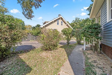 Tiny photo for 374 Acton Road, Columbus, OH 43214 (MLS # 226004400)