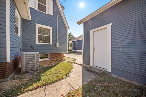 Tiny photo for 374 Acton Road, Columbus, OH 43214 (MLS # 226004400)