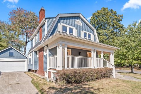 Tiny photo for 374 Acton Road, Columbus, OH 43214 (MLS # 226004400)