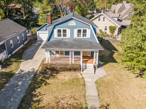 Tiny photo for 374 Acton Road, Columbus, OH 43214 (MLS # 226004400)