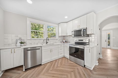 Tiny photo for 374 Acton Road, Columbus, OH 43214 (MLS # 226004400)