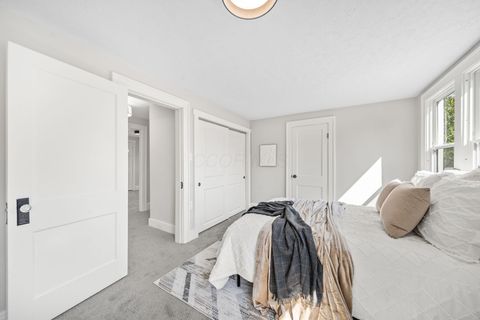 Tiny photo for 374 Acton Road, Columbus, OH 43214 (MLS # 226004400)