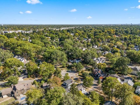 Tiny photo for 374 Acton Road, Columbus, OH 43214 (MLS # 226004400)