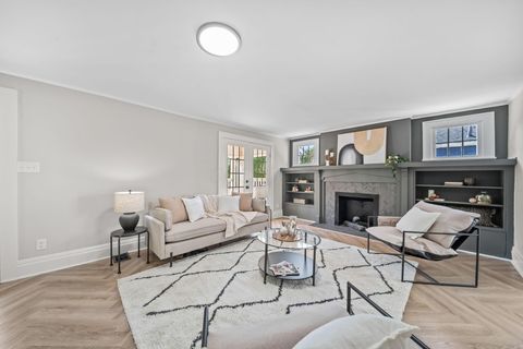 Tiny photo for 374 Acton Road, Columbus, OH 43214 (MLS # 226004400)