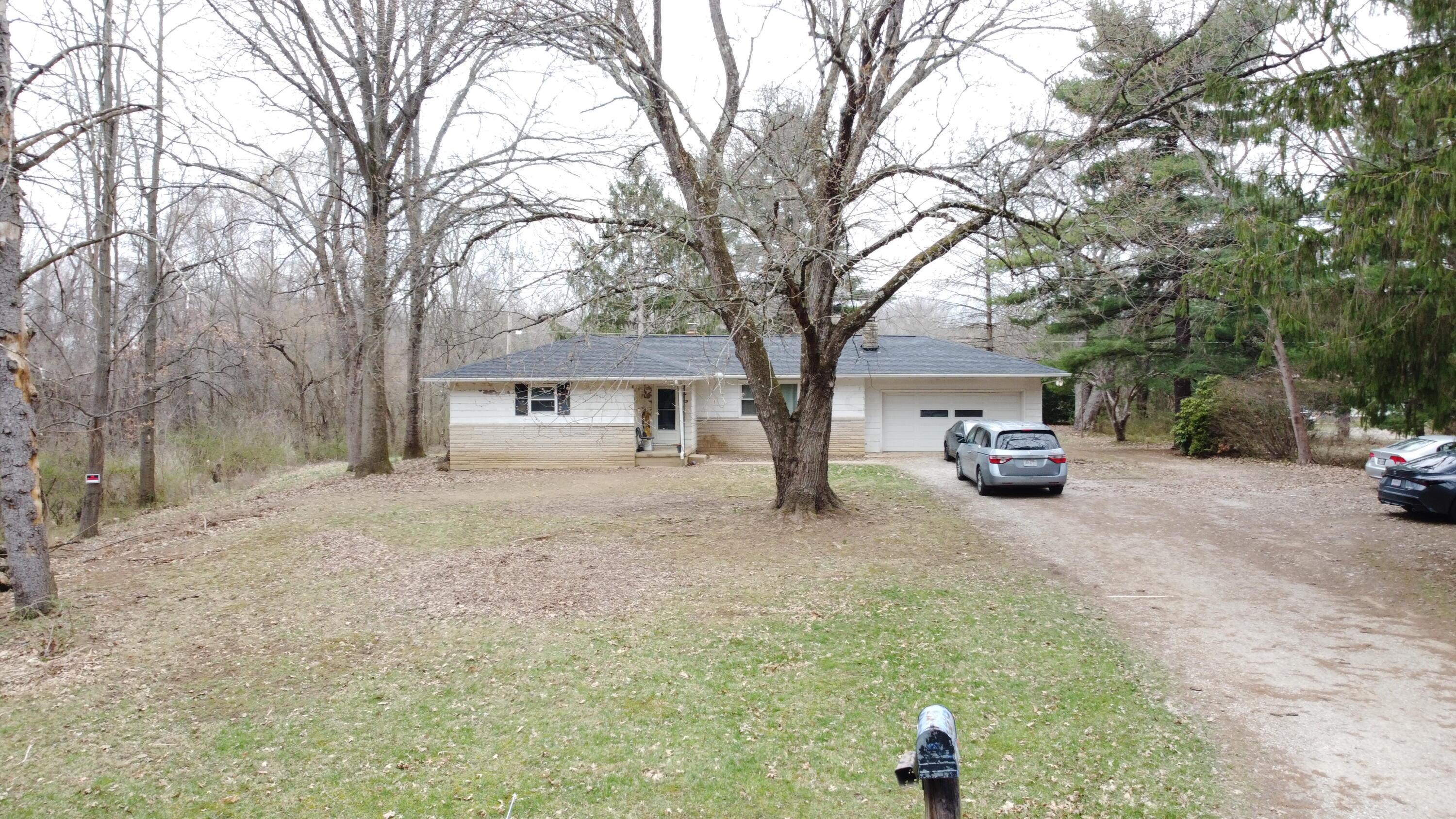 4055 Brook Road, Lancaster, Ohio image 2