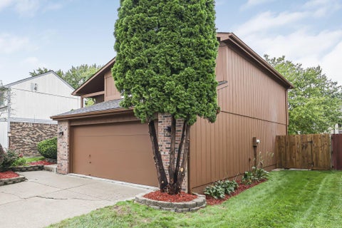 Tiny photo for 2473 Sutter Parkway, Dublin, OH 43016 (MLS # 226036258)