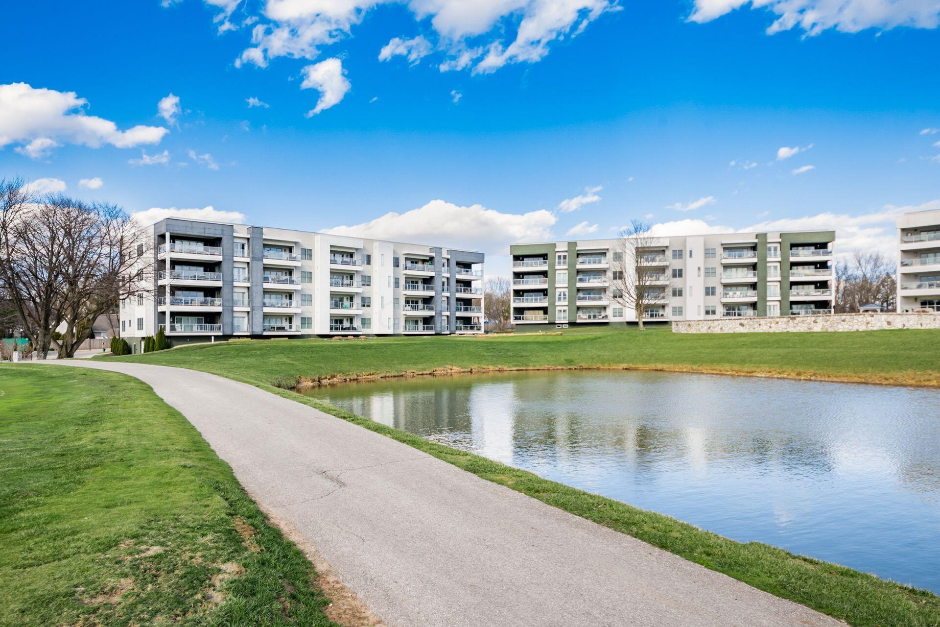 5339 Highpointe Lakes Drive #402, Westerville, Ohio image 35