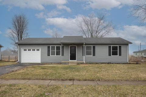 Photo of 102 Channing Drive, London, OH 43140 (MLS # 226006312)