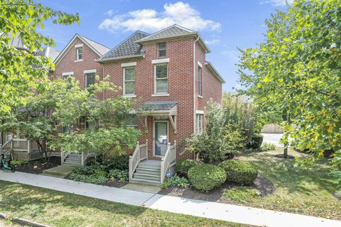 Photo of 319 W 2nd Avenue, Columbus, OH 43201 (MLS # 225032962)