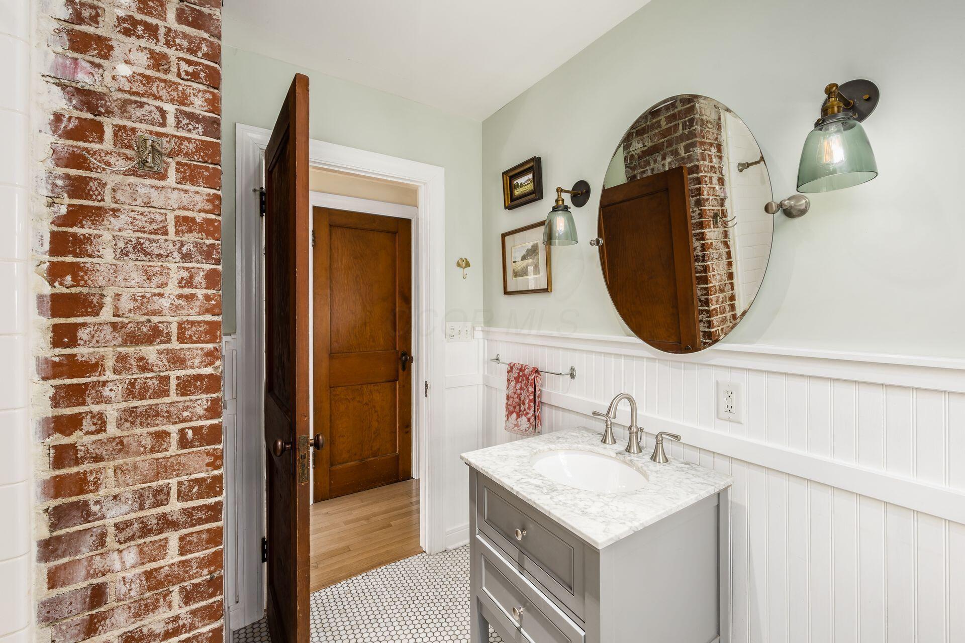 70 Central Avenue, Westerville, Ohio image 17