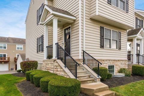 Photo of 269 Autumn Ridge Circle, Pickerington, OH 43147 (MLS # 225040790)