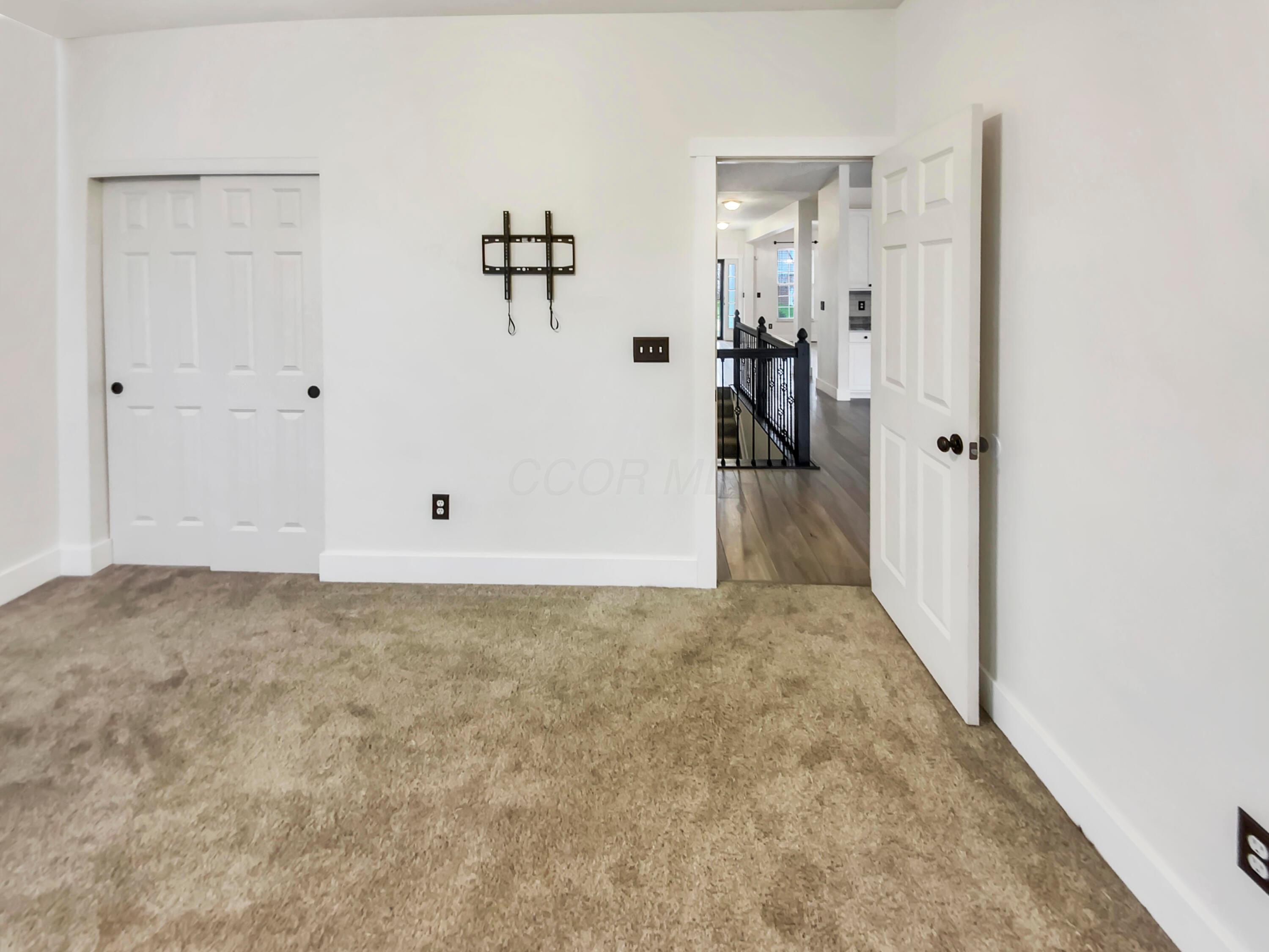 2608 Pleasant Colony Drive, Lewis Center, Ohio image 24