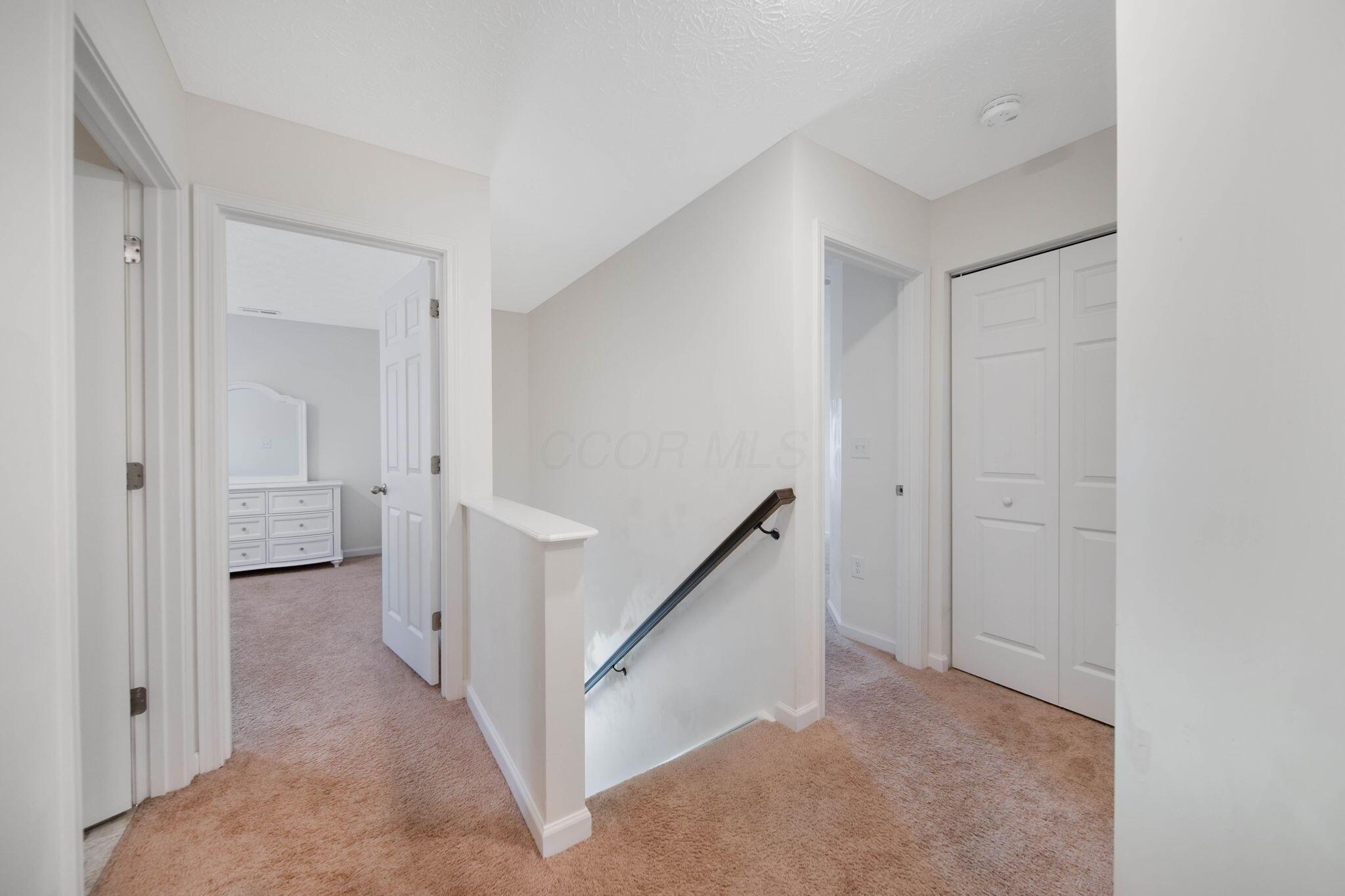 1549 Lewes Castle Drive, Grove City, Ohio image 33