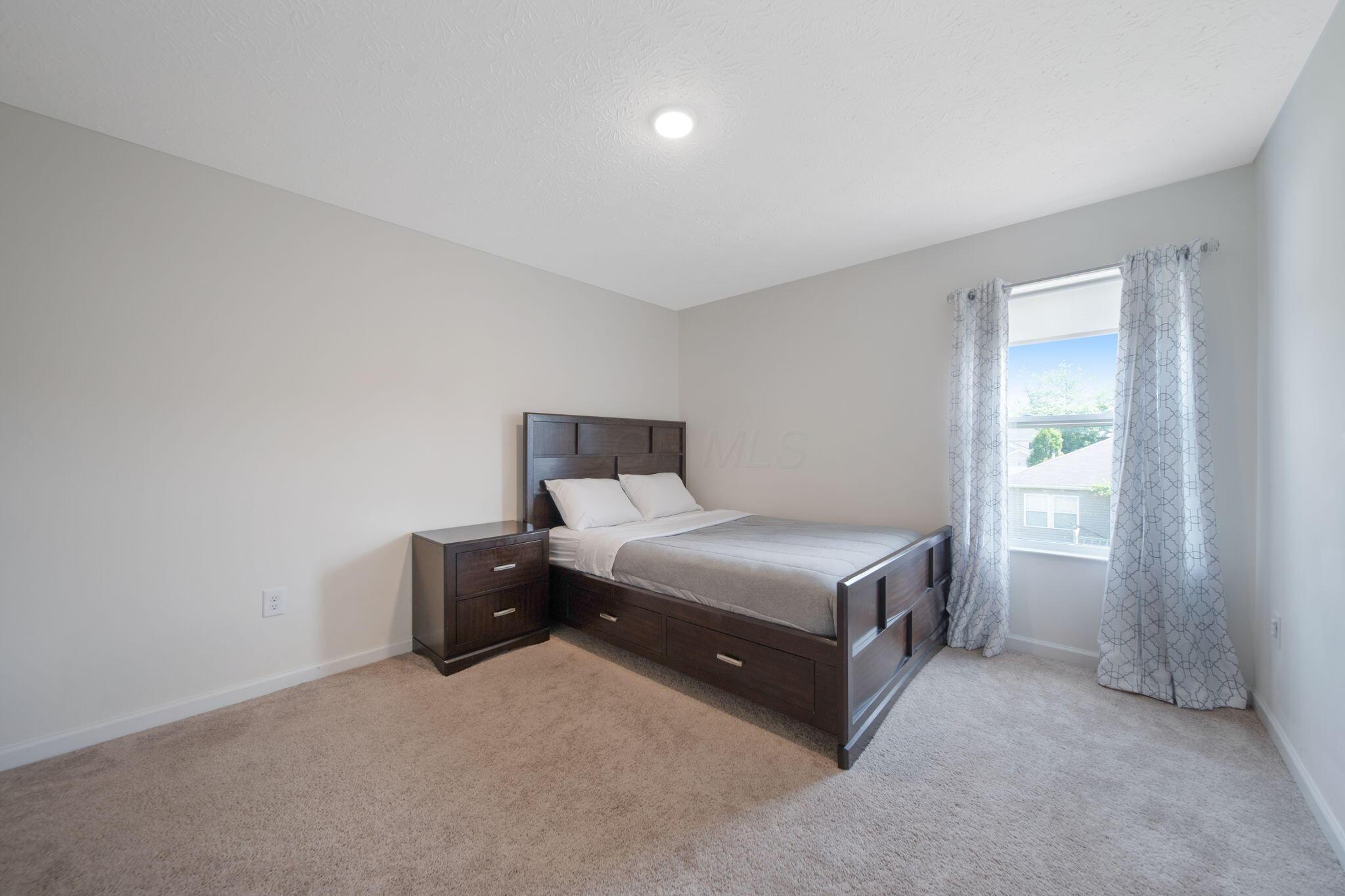 1549 Lewes Castle Drive, Grove City, Ohio image 41