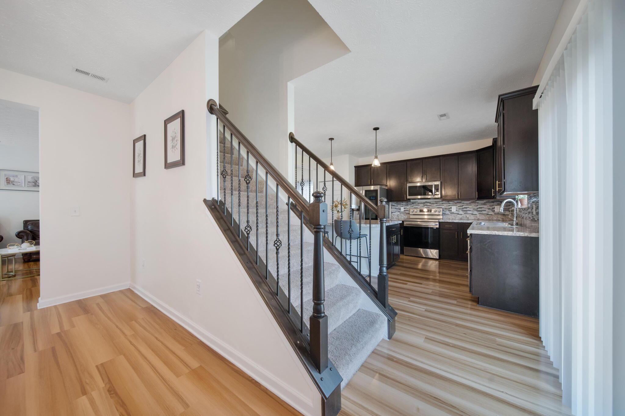 1549 Lewes Castle Drive, Grove City, Ohio image 31
