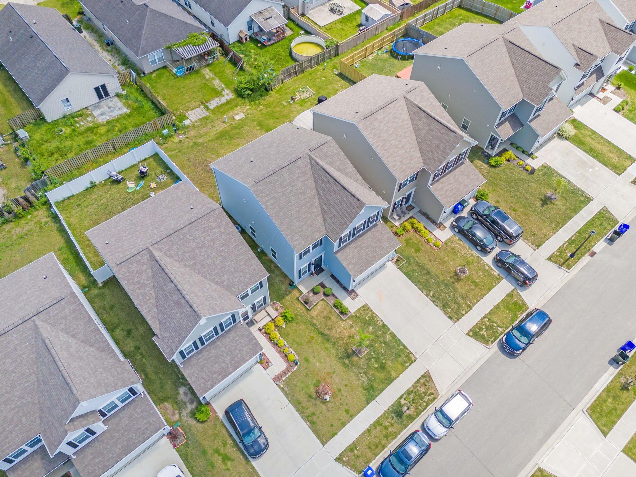 1549 Lewes Castle Drive, Grove City, Ohio image 4