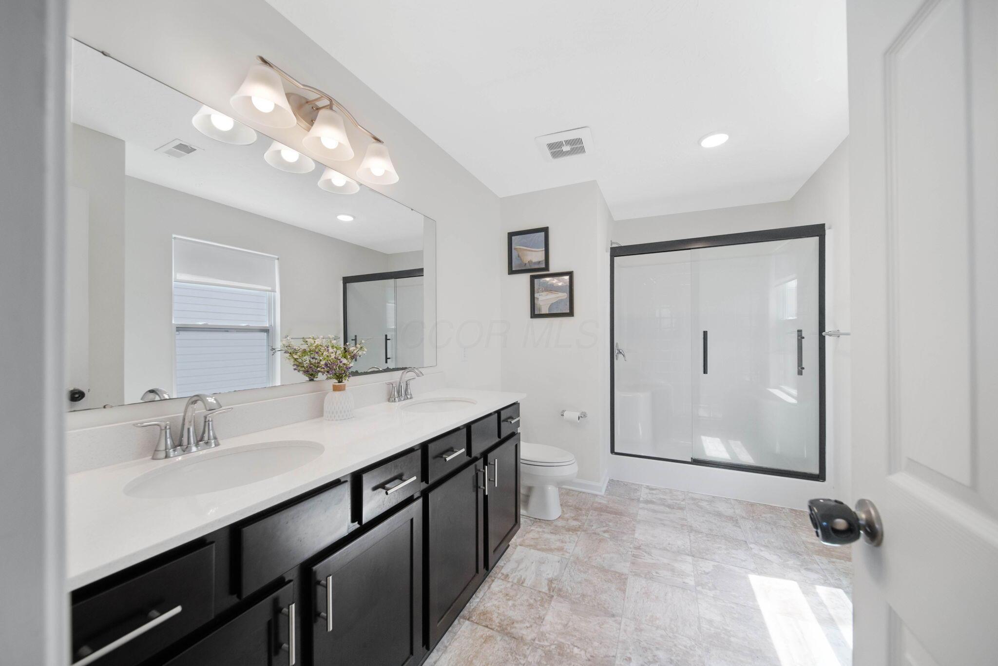 1549 Lewes Castle Drive, Grove City, Ohio image 36