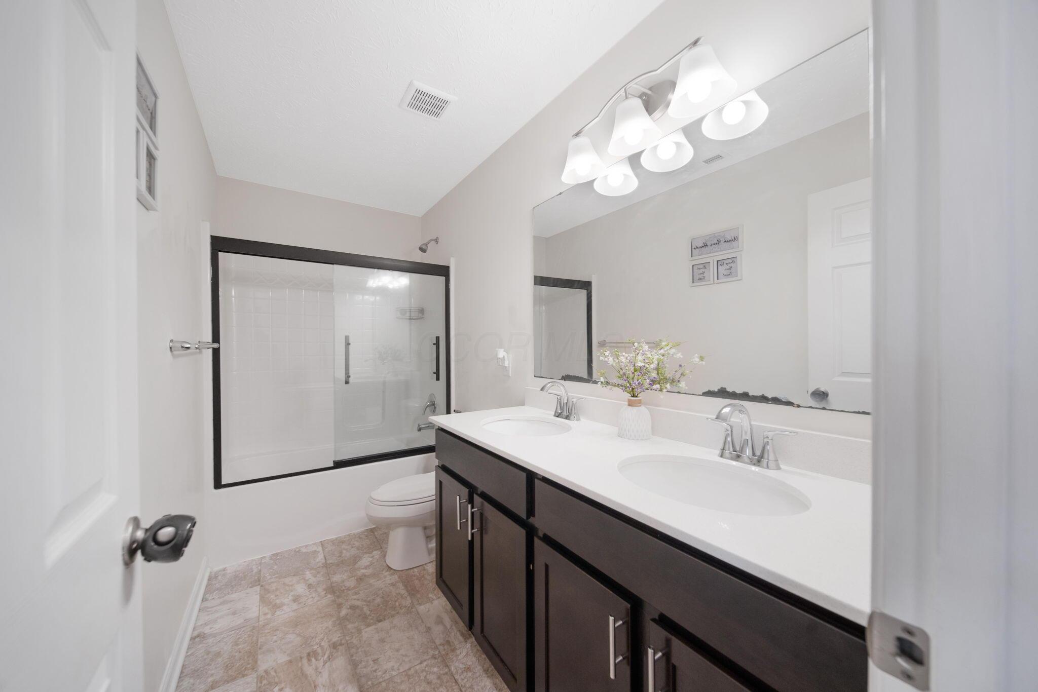 1549 Lewes Castle Drive, Grove City, Ohio image 49