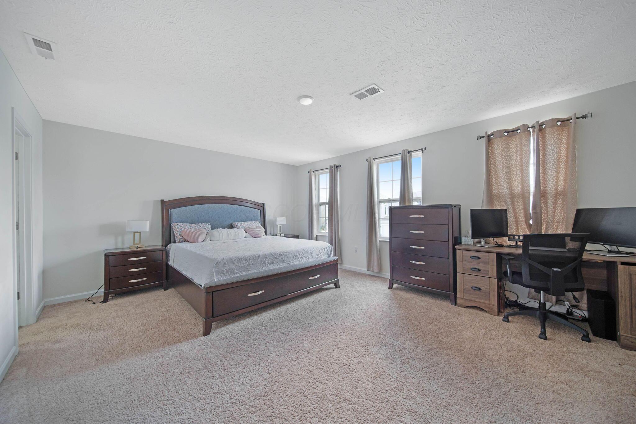 1549 Lewes Castle Drive, Grove City, Ohio image 34