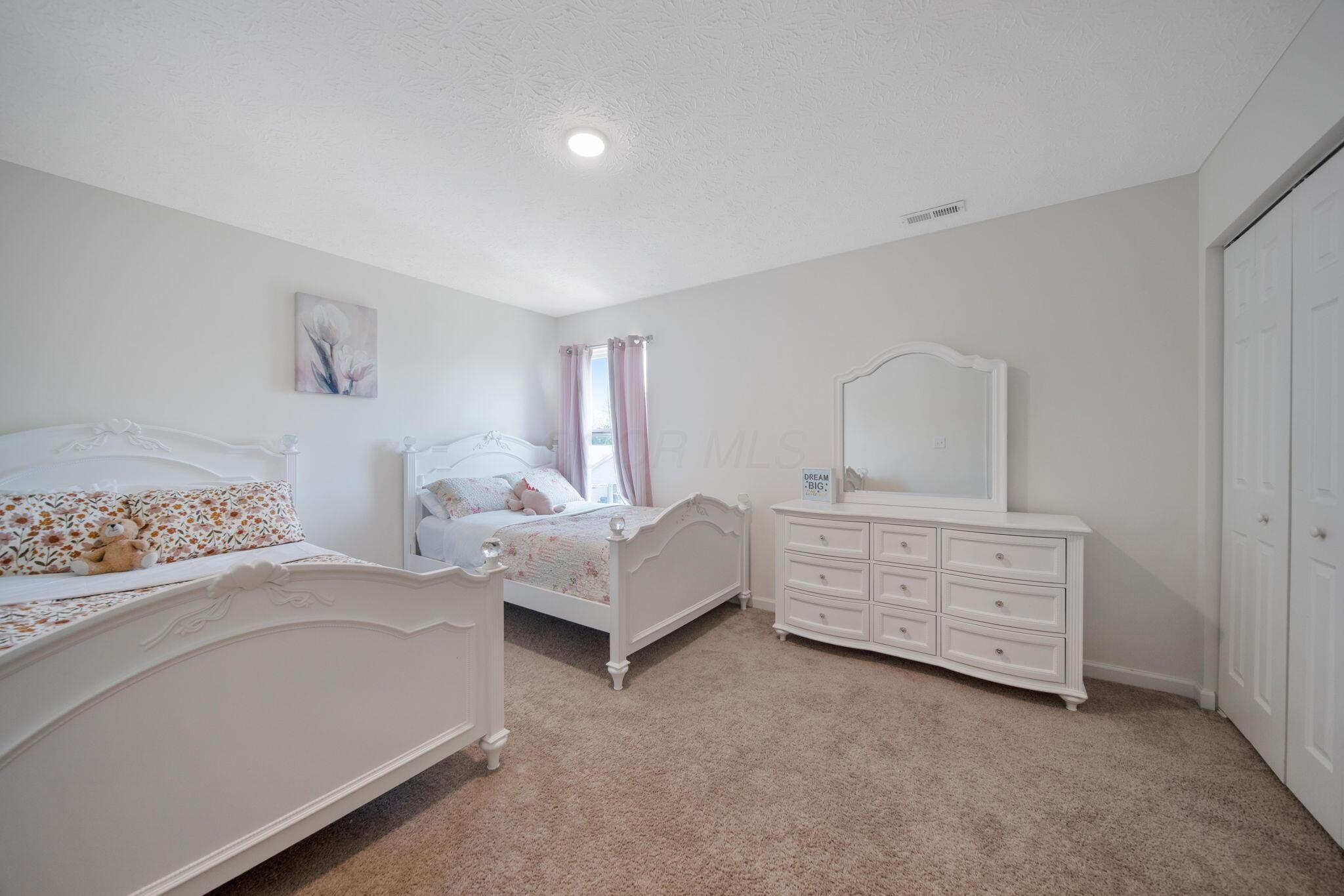 1549 Lewes Castle Drive, Grove City, Ohio image 43