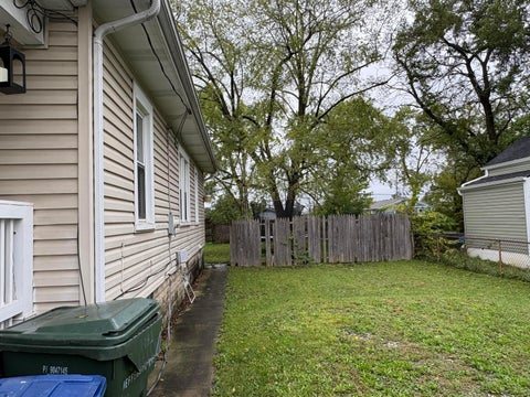 Tiny photo for 1489 W Jefferson Avenue, Columbus, OH 43211 (MLS # 226036015)