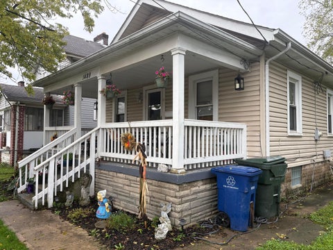 Photo of 1489 W Jefferson Avenue, Columbus, OH 43211 (MLS # 226036015)