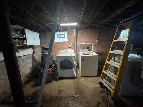 Tiny photo for 1489 W Jefferson Avenue, Columbus, OH 43211 (MLS # 226036015)