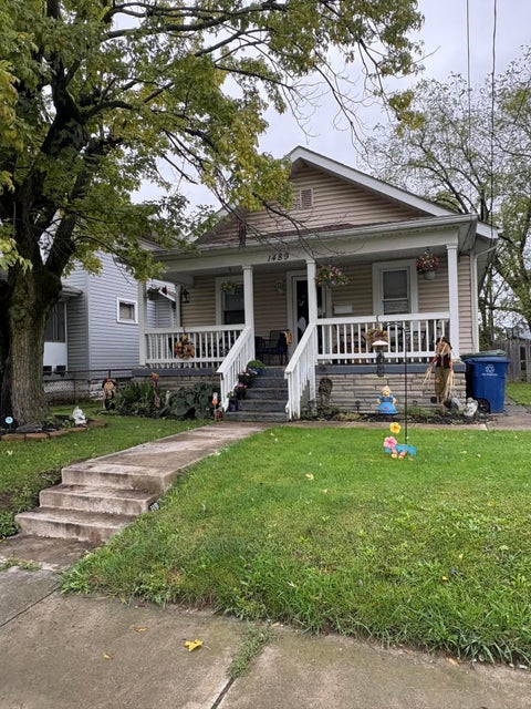 Tiny photo for 1489 W Jefferson Avenue, Columbus, OH 43211 (MLS # 226036015)
