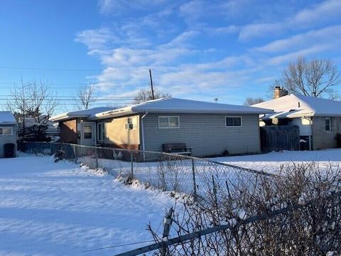 Photo of 639 Derrer Road, Columbus, OH 43204 (MLS # 225045716)