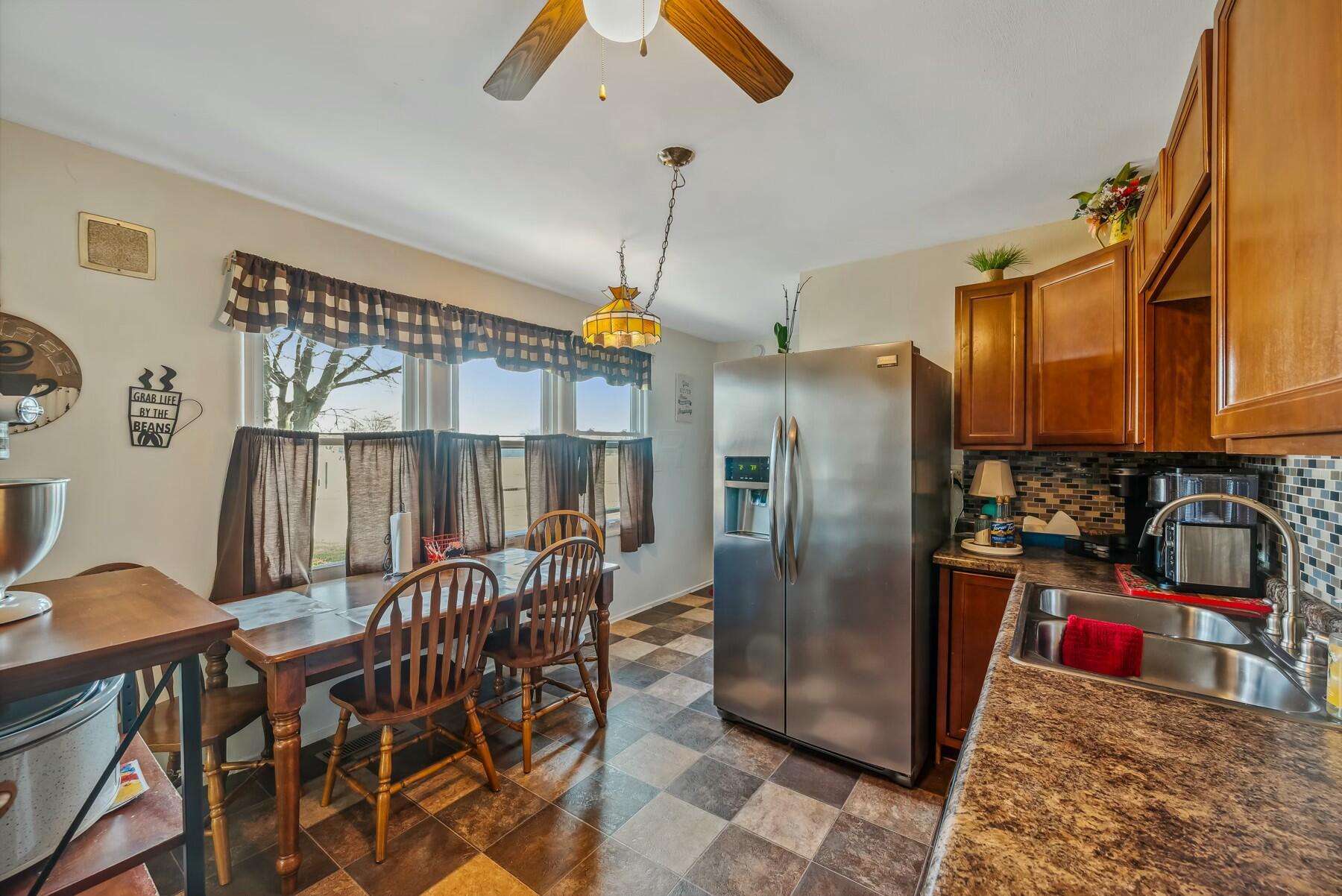 989 Robinson Street, Marion, Ohio image 22