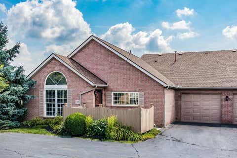 Condo For Sale - 1911 Farmbrook Circle #14<br/> Franklin County, Grove City, OH 43123