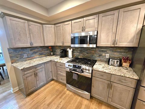 Tiny photo for 711 S 22nd Street, Columbus, OH 43205 (MLS # 226000832)