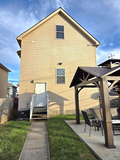 Tiny photo for 711 S 22nd Street, Columbus, OH 43205 (MLS # 226000832)