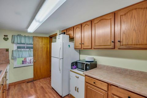 Tiny photo for 527 N Hague Avenue, Columbus, OH 43204 (MLS # 225044442)