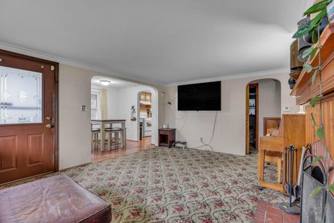 Tiny photo for 527 N Hague Avenue, Columbus, OH 43204 (MLS # 225044442)